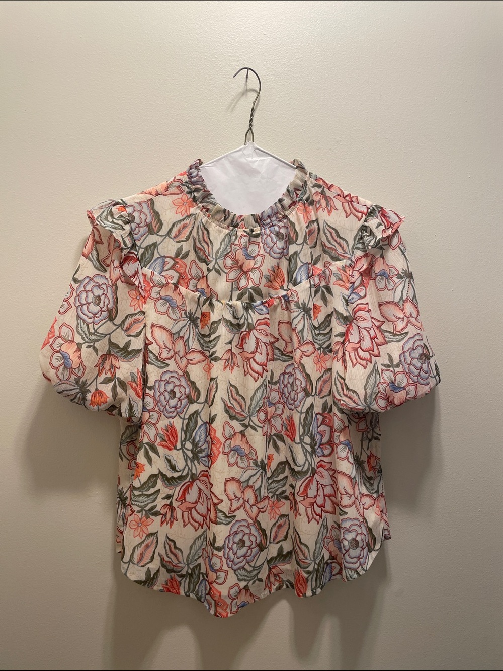 LOFT Floral puff sleeve blouse